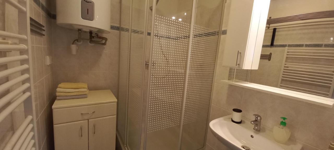 Horni Misecky Apartman E25 U Sjezdovky, Max 6 Osob Εξωτερικό φωτογραφία